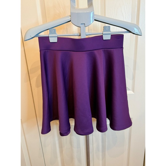 JOHNNYS Dresses & Skirts - JOHNNYS Purple Skater Skirt Flared A Line Mini Size M 90s Style